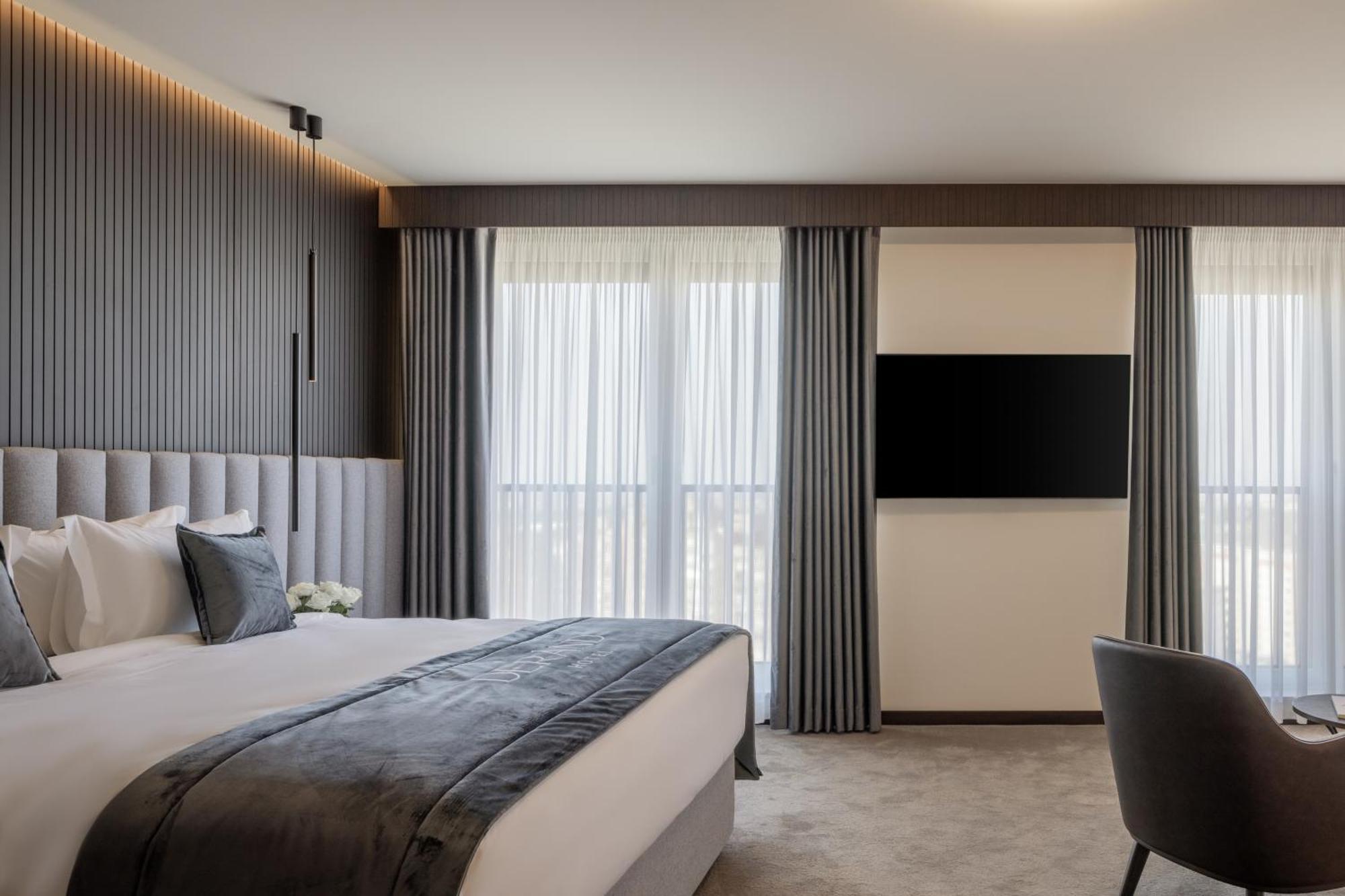 פרישטינה Derand Hotel מראה חיצוני תמונה