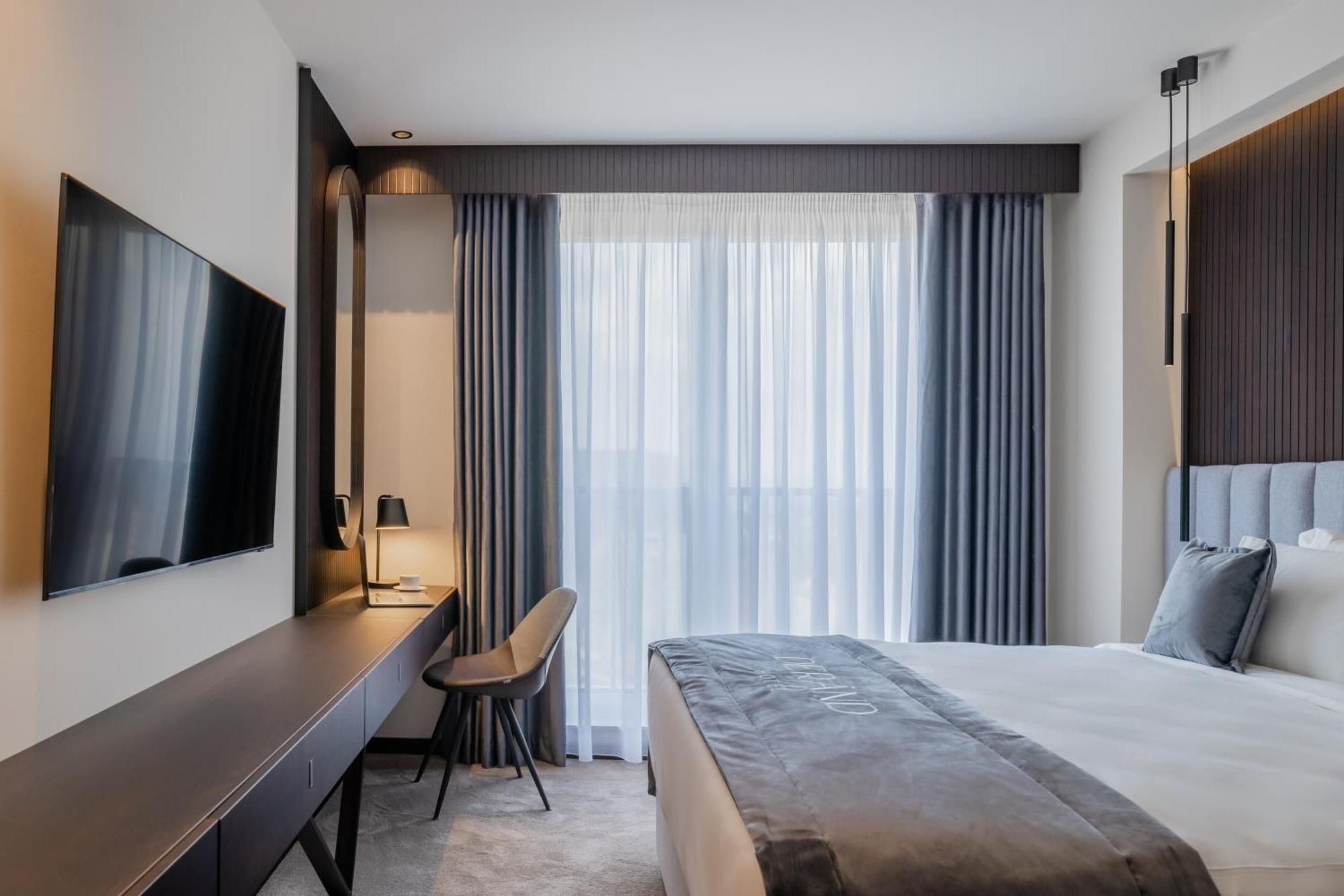 פרישטינה Derand Hotel מראה חיצוני תמונה